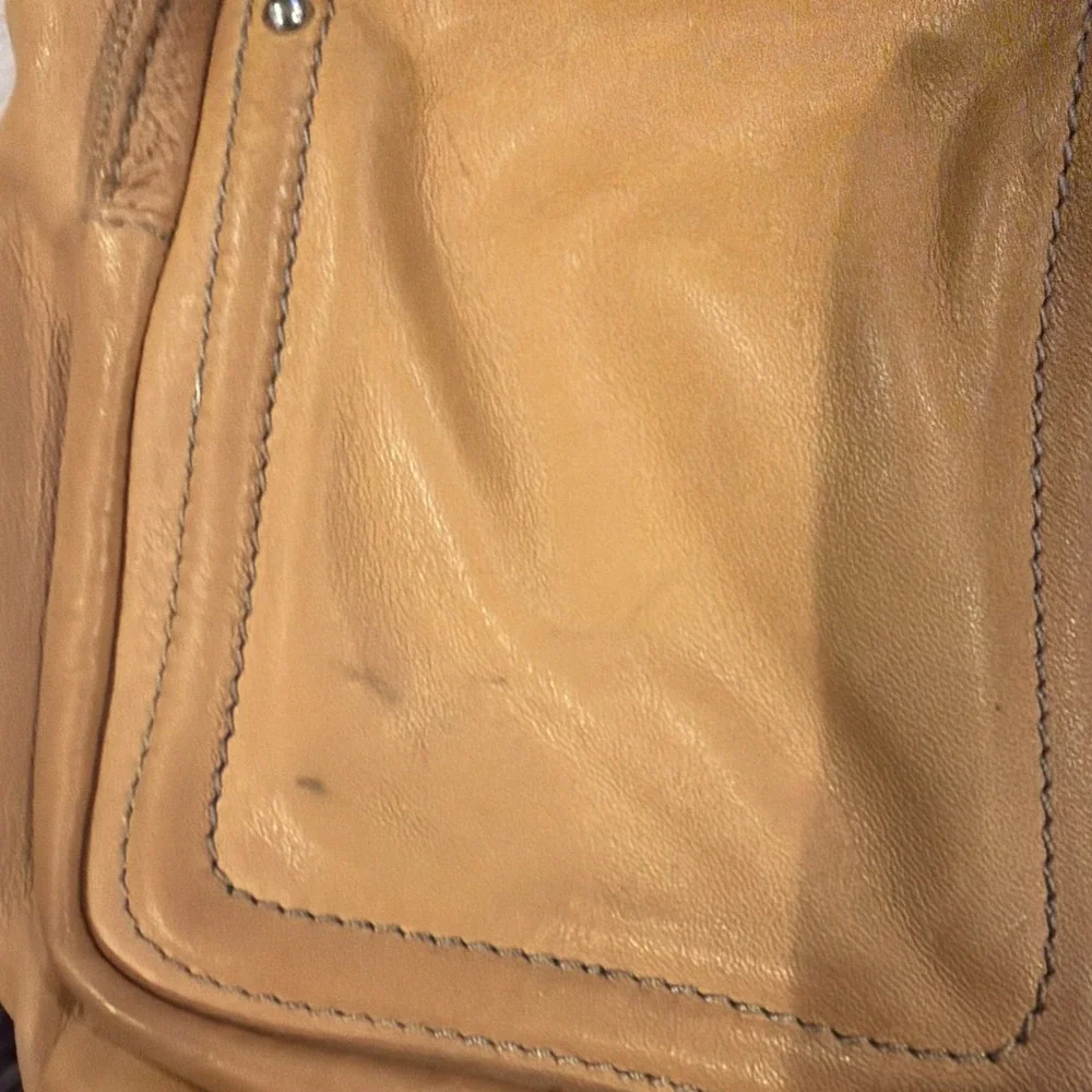 tignanello leather Cargo Hobo Shoulder handbag Camel/tan‎